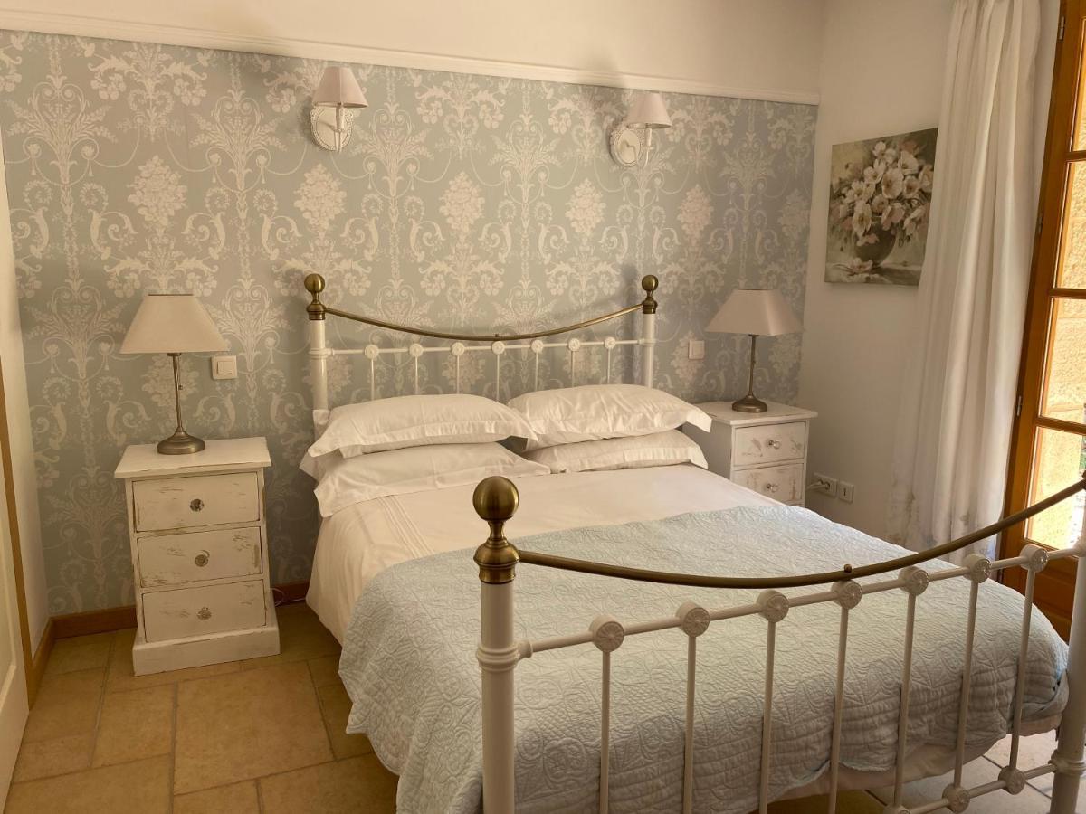 Les Jonquilles Bed & Breakfast Domme Bagian luar foto