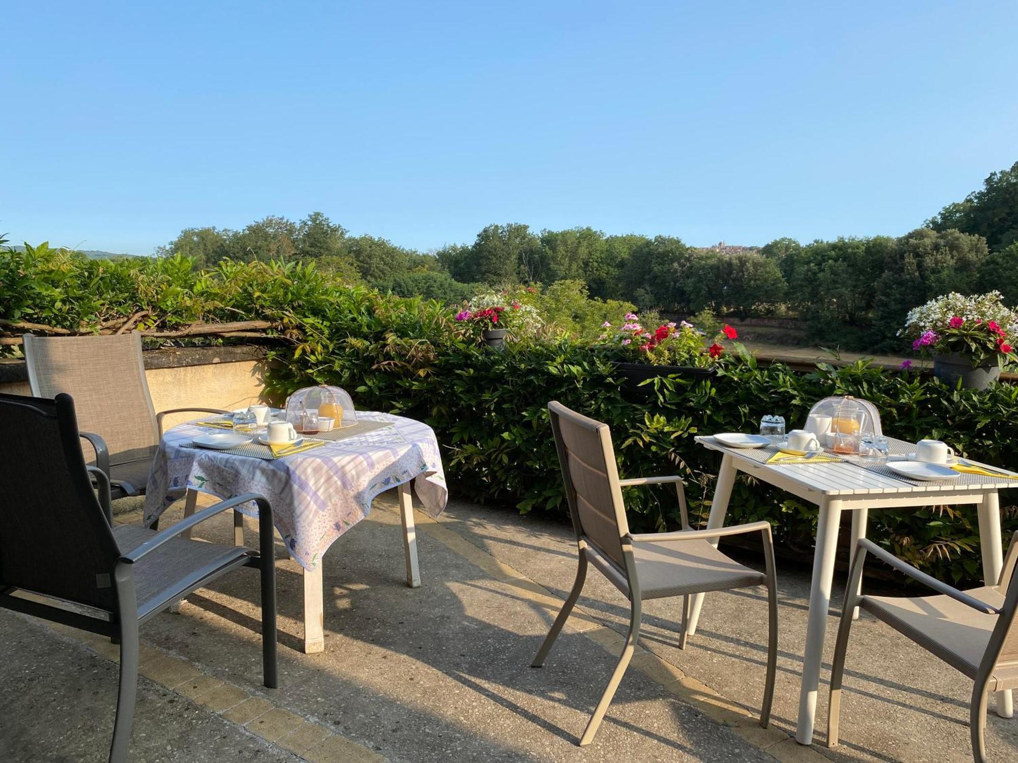 Les Jonquilles Bed & Breakfast Domme Bagian luar foto